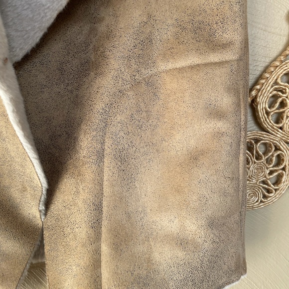 Ecote Faux Shearling Vest, Tan, XS - Picture 5 of 9
